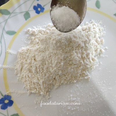 Flour mixture for coating